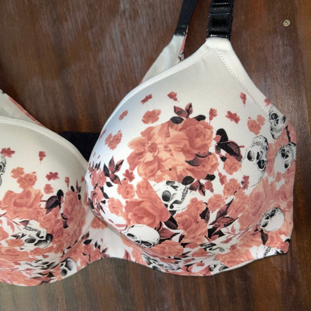 Set of 2 Torrid 360 smoothing vintage pastel floral skull Curve bra Sz 42DDD - Picture 4 of 12